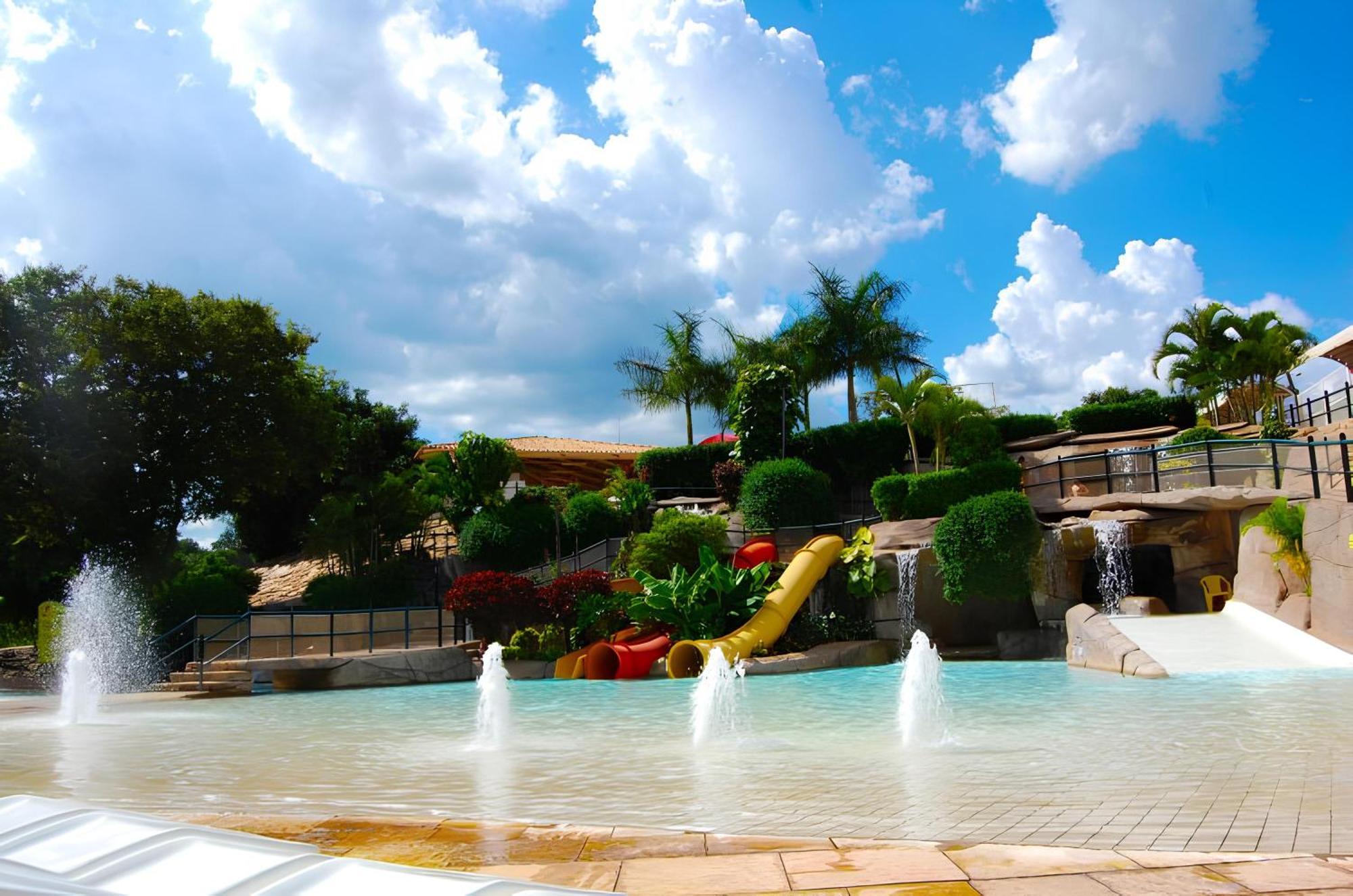 Apartmán Piazza Diroma Com Acesso Ao Acqua Park Caldas Novas Exteriér fotografie