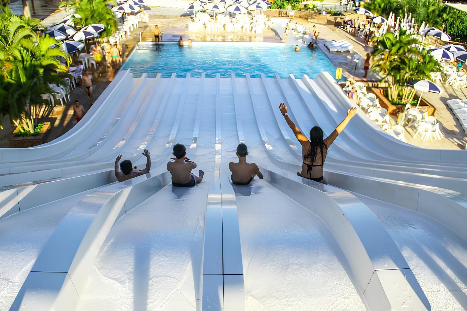 Apartmán Piazza Diroma Com Acesso Ao Acqua Park Caldas Novas Exteriér fotografie
