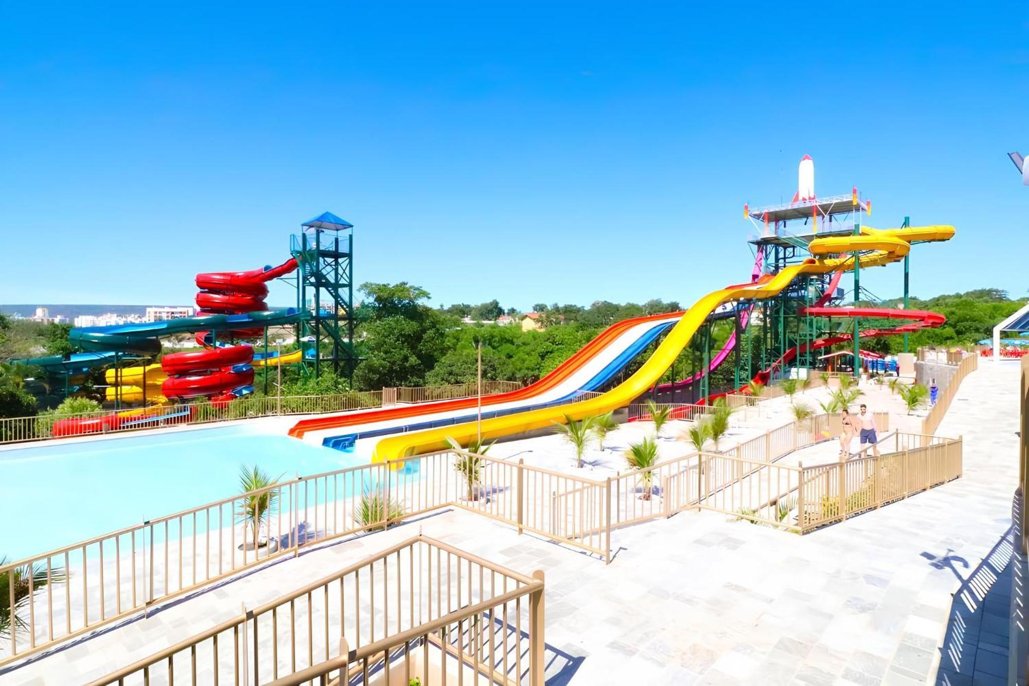 Apartmán Piazza Diroma Com Acesso Ao Acqua Park Caldas Novas Exteriér fotografie